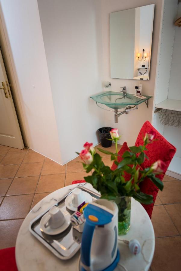 Dei Mori - Guest House Флоренция Экстерьер фото