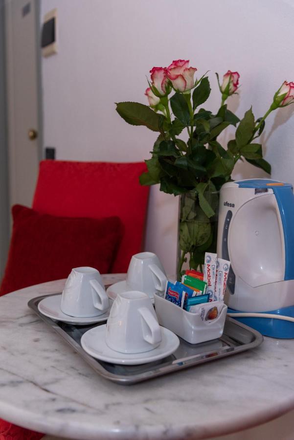 Dei Mori - Guest House Флоренция Экстерьер фото